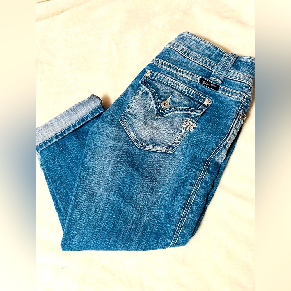 Vintage Miss Me capris 💙💎